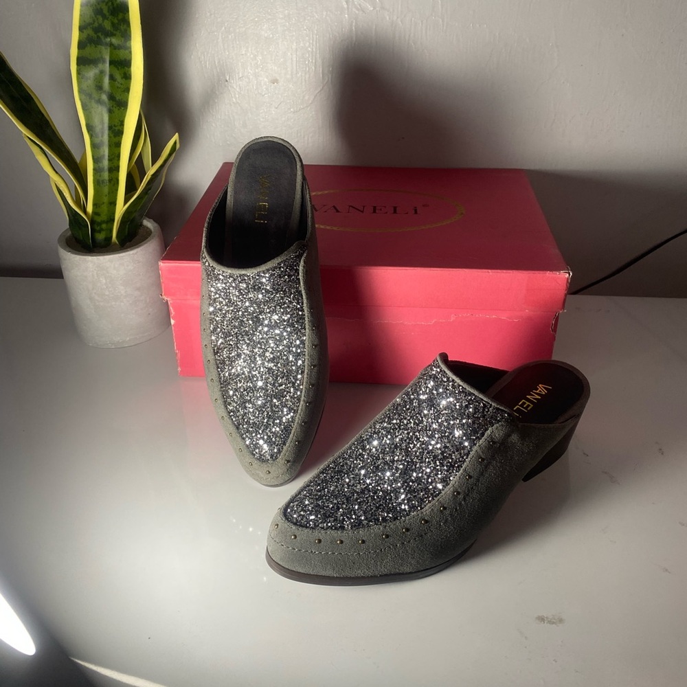 Vaneli Womens Grey Suede Glitter Mules Studded Pointed Toe Block Heelβ Shoes 6.5